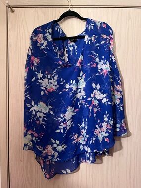 Worthington Woman Floral Keyhole Chiffon Blouse in Royal Blue